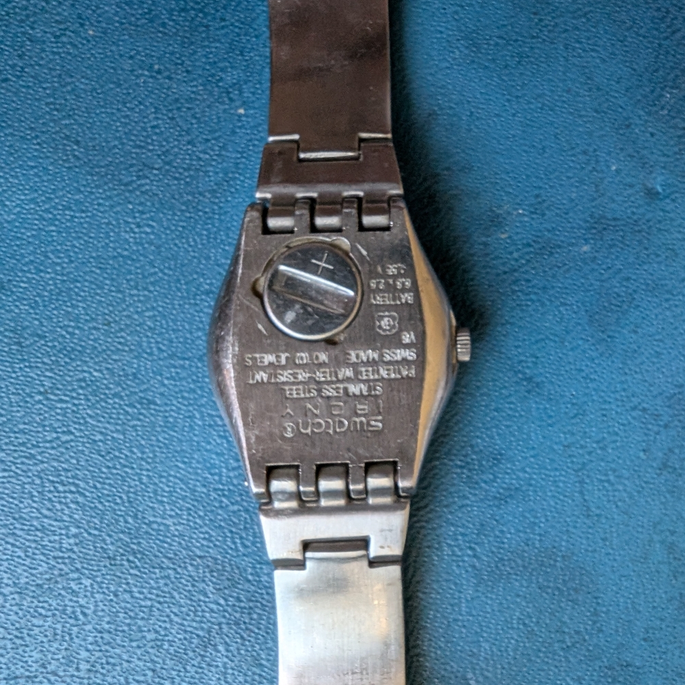 Silver Geometric Pattern Watch - Picture 3 of 3